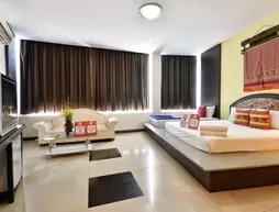 NIDA Rooms Lavendar Moon Old Phuket