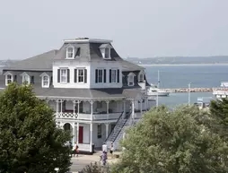 The Inn at Old Harbor