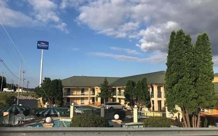Baymont Inn and Suites Cave City