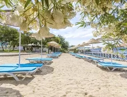 Carpe Mare Beach Resort