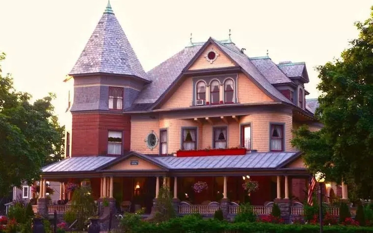 Union Gables Bed and Breakfast