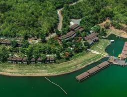 Raya Buri Resort