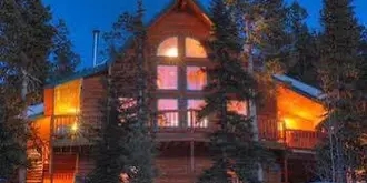 Chalet de Neige Boreas Pass by Pinnacle Lodging