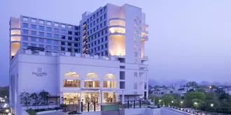 Piccadily Hotel New Delhi
