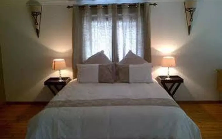 Six Valk Avenue Self Catering Guest House