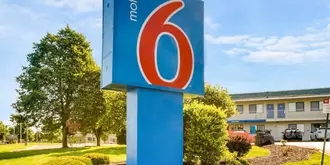 Motel 6 Kansas City Southwest - Lenexa