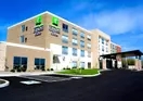 Holiday Inn Express and Suites Oswego
