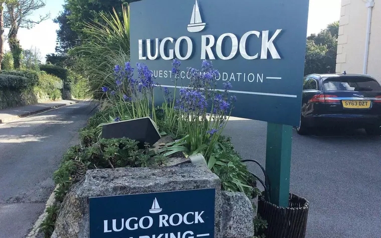 Lugo Rock Guest House