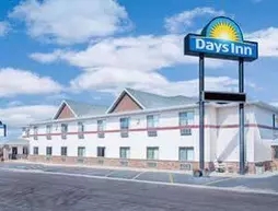 Days Inn Wall