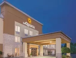 La Quinta Inn and Suites Knoxville North I75