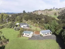 Auckland Country Cottages