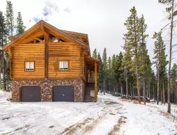 Snowshoe Retreat Boreas Pass by Pinnacle Lodging