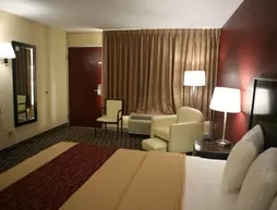 Red Roof Inn and Suites Cave City