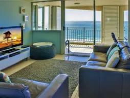 Indigo Blue Beachfront Apartments