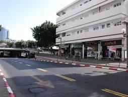 THE WHITE HOUSE HOTEL AT DIZENGOFF SQUARE