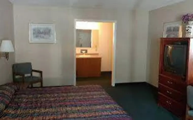 Keystone Boardwalk Inn and Suites