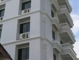 Grand Mansion Hotel