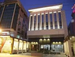 Mahalakshmi Palace Hotel