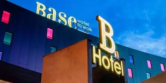 Base Hotel To Work
