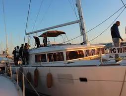 Catamarano Mauticat Boat and Breakfast