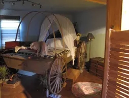 Covered Wagon B and B/Guesthouse