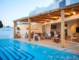 Louis Nausicaa Luxury Villa