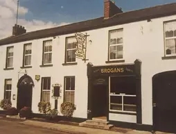 Brogans Bar and Guesthouse