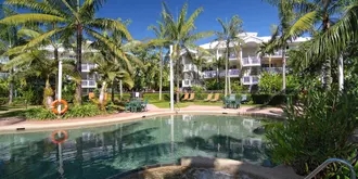 Australis Cairns Beach Resort