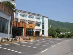Oksan Seowon Guest House