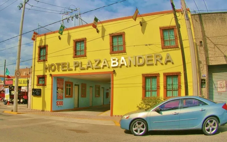 Hotel Plaza Bandera