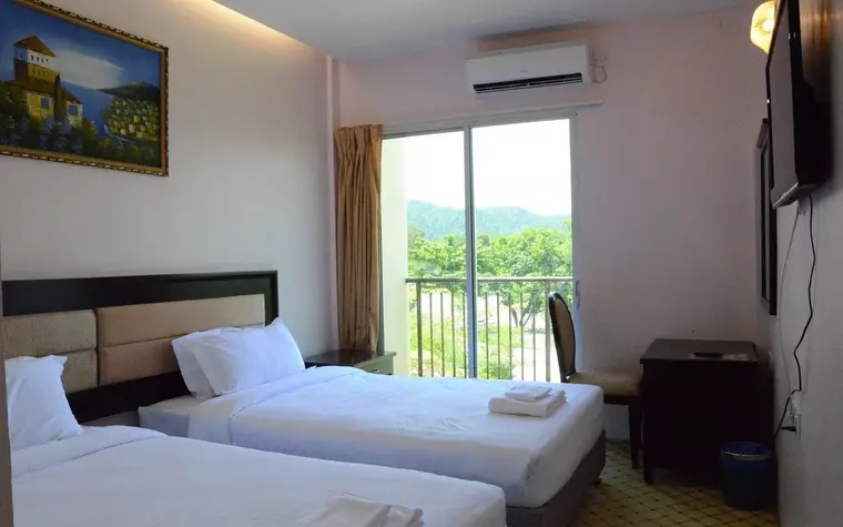 Yeob Bay Hotel & Resort