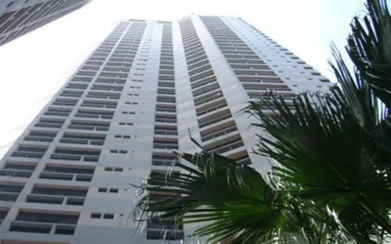 Ebony Tower at Parkview Towers