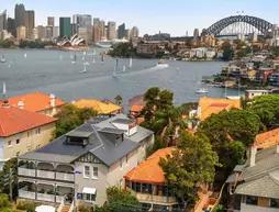 Cremorne Point Manor