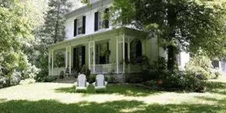 1861 Inn Bed and Breakfast