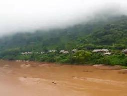 Nong Kiau Riverside
