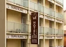 Hotel Ours Blanc - Place Victor Hugo