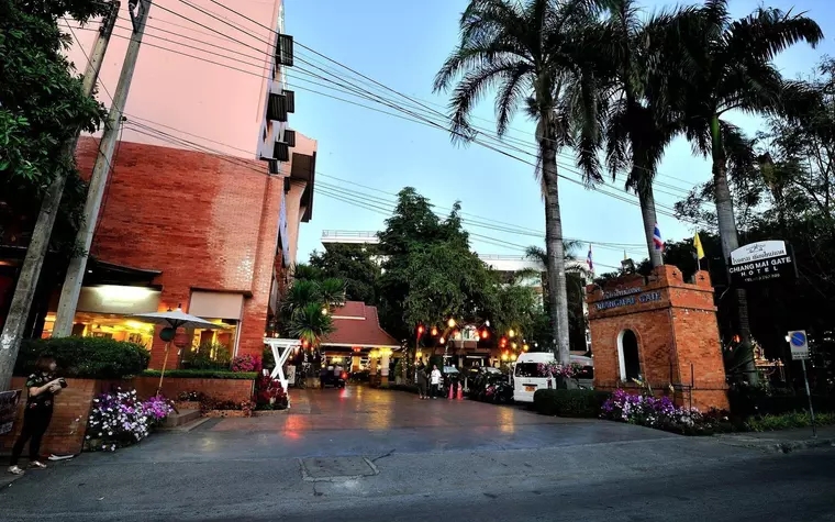 Chiangmai Gate Hotel
