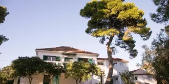 Villa eleni