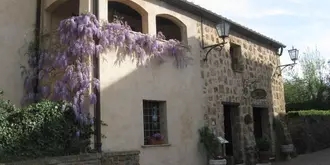 Sovana Hotel & Resort