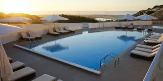 The Beachfront Praia Del Rey Golf and Beach Resort