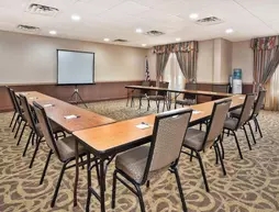 Holiday Inn Express Hotel and Suites Harrington - Dover Area