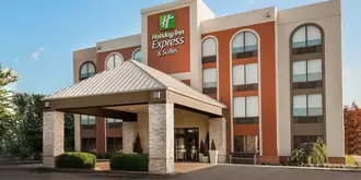 Holiday Inn Express Hotel & Suites Bentonville