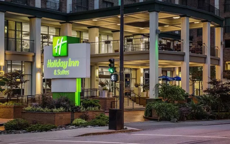 Holiday Inn Vancouver Downtown & Suites
