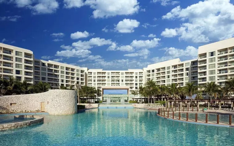 The Westin Lagunamar Ocean Resort Villas & Spa Cancun