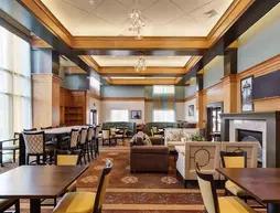 Holiday Inn Express Hotel & Suites Warwick-Providence Airport