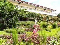 Bed & Breakfast at Royale Tagaytay Country Club