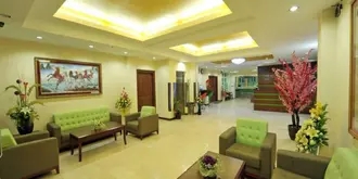 Green Leaf Hotel