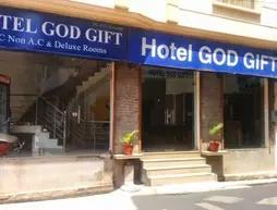 Hotel God Gift