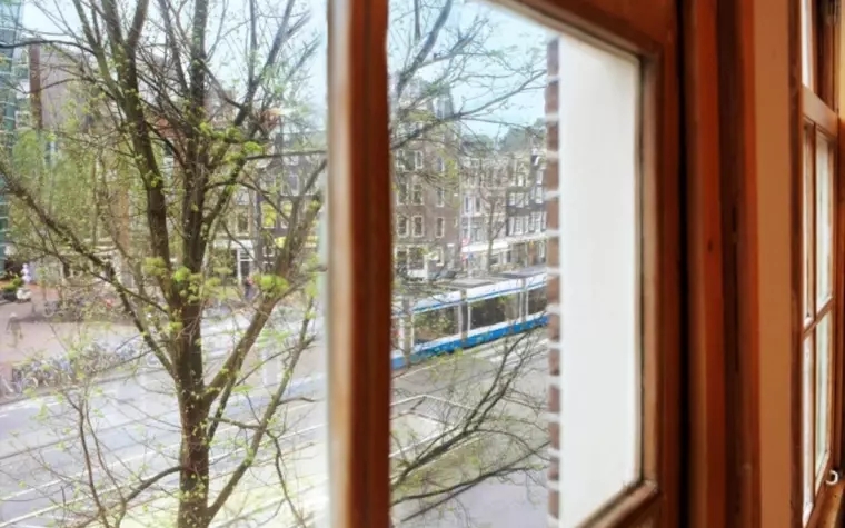Railway to Amsterdam Center Apartment