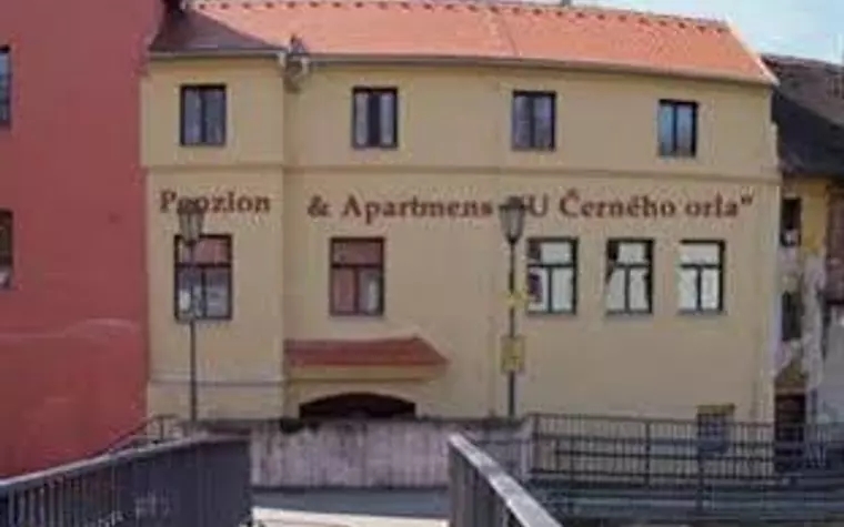 Penzion & Apartments U Cerneho Orla